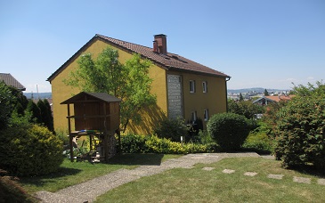 Dreifamilienhaus in Kortal-Münchingen